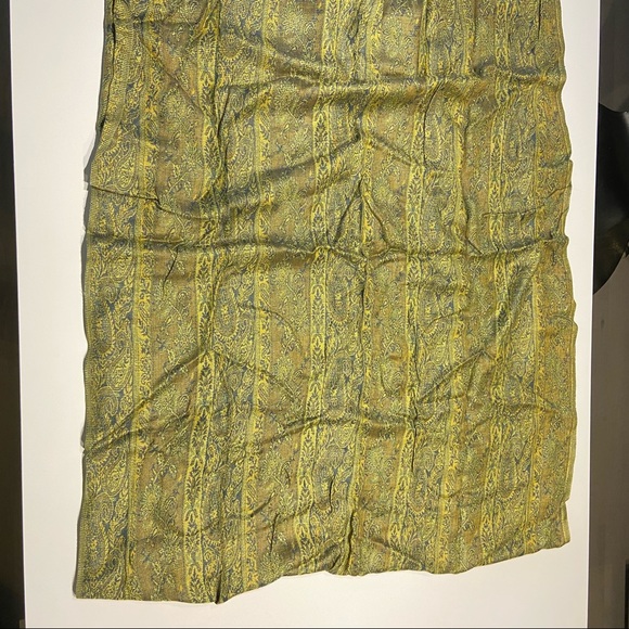 Green Patterned Pashmina - Picture 5 of 6
